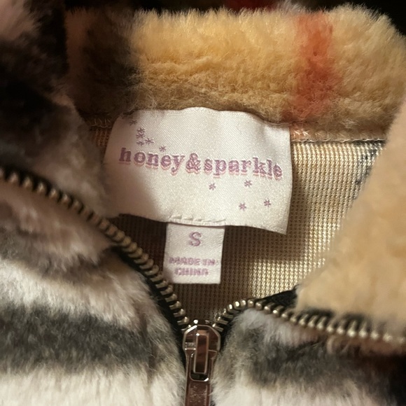Honey and Sparkle Junior’s Quarter-Zip - Picture 3 of 3